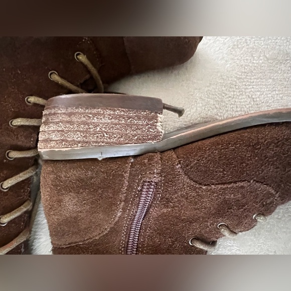 SOLD - Picture 3 of 8